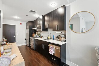 1100 Maxwell Ln in Hoboken, NJ - Building Photo - Building Photo
