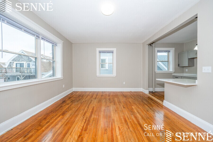 465 Broadway in Medford, MA - Building Photo