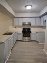 8717 St George Way in Midwest City, OK - Building Photo - Building Photo