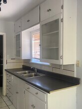 1821 Jefferson St, Unit 3 in North Las Vegas, NV - Building Photo - Building Photo