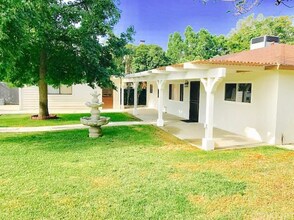 4735 Adam Rd in Simi Valley, CA - Building Photo - Building Photo