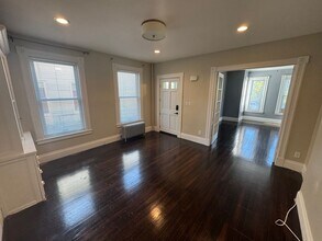 43 Methuen St in Lowell, MA - Building Photo - Building Photo