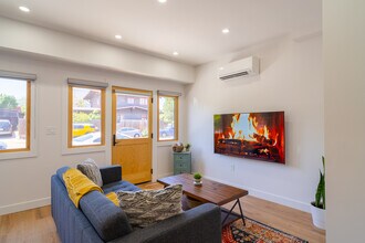 3036 Beech St, Unit Heart of South Park 1 Bed in San Diego, CA - Foto de edificio - Building Photo
