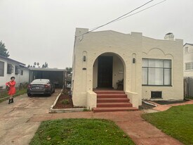 772 Sunset Blvd in Hayward, CA - Building Photo