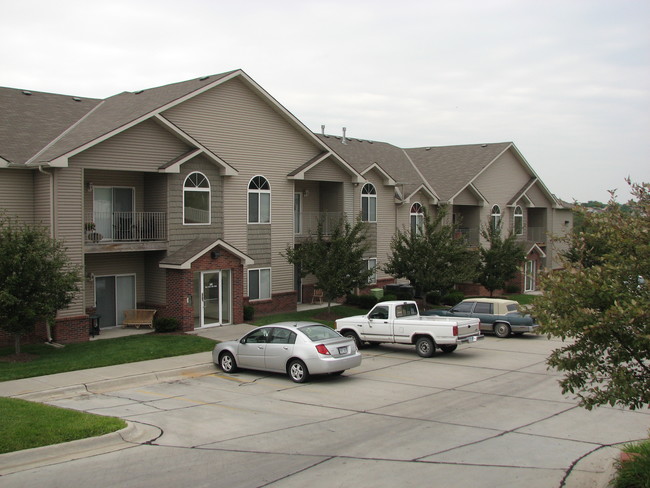 Gateway Park Apartments in Bellevue, NE - Building Photo - Building Photo