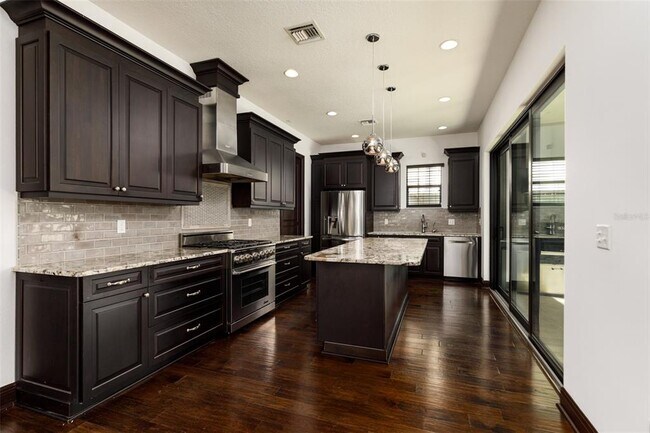 3122 W Oakellar Ave in Tampa, FL - Foto de edificio - Building Photo