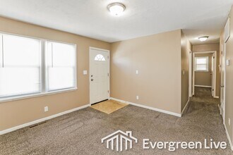 5201 Palmer Dr in Kansas City, MO - Building Photo - Building Photo