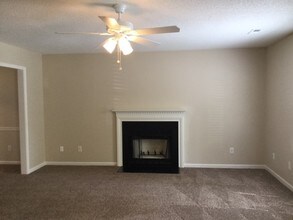 6514 Highland Oak Dr in Greensboro, NC - Building Photo - Building Photo