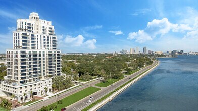 Hyde Park House in Tampa, FL - Building Photo - Building Photo