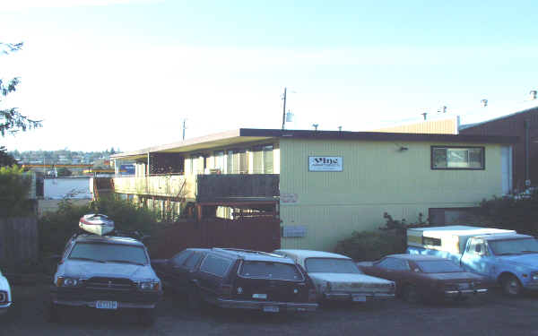 Vine Apartments in Seattle, WA - Building Photo