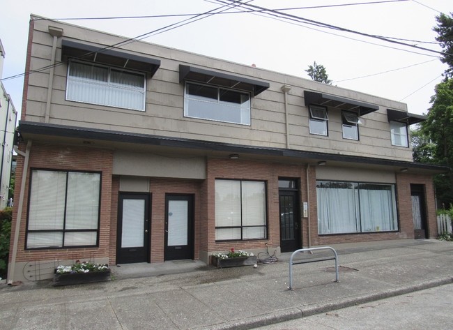 Loyal View Apartments in Seattle, WA - Foto de edificio - Building Photo