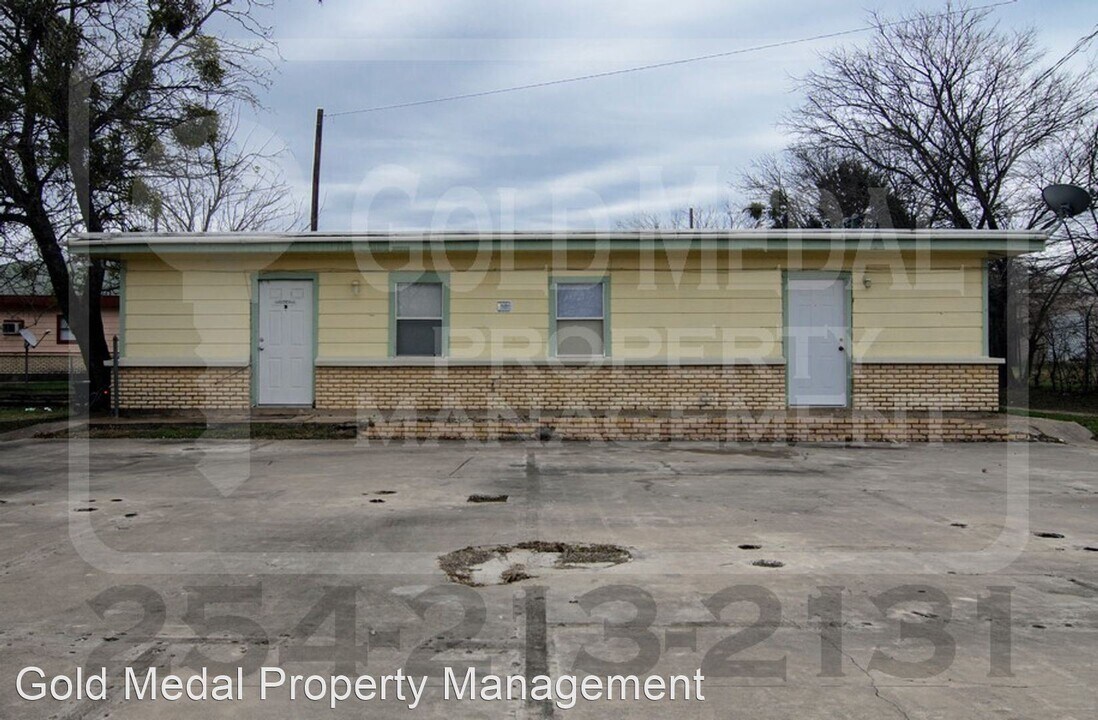 306 W Valley Rd in Harker Heights, TX - Building Photo
