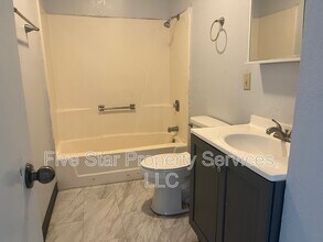 619 S Walnut St in Springfield, IL - Building Photo - Building Photo