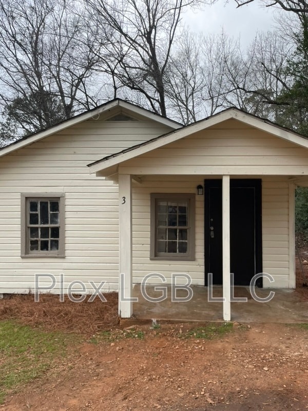 property at 3 Hadaway Ct