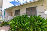 1617 Frog Ln in Honolulu, HI - Foto de edificio - Building Photo