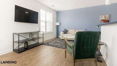 909 Mansion Dr, Unit 760-202 in Frederick, MD - Building Photo - Building Photo