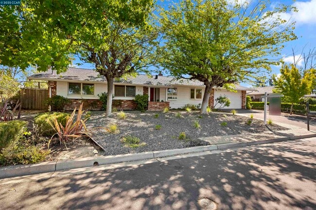 property at 33 Sullivan Dr