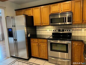 15 Ferris Ave in Norwalk, CT - Building Photo - Building Photo