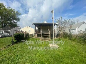 132 Cunningham Ave in Ferguson, MO - Building Photo - Building Photo