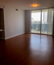 601 NE 23rd St, Unit 801 in Miami, FL - Foto de edificio - Building Photo