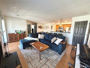 1 Forest Glen Cir in Middletown, CT - Building Photo - Building Photo