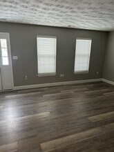 795 Cedar Creek Rd, Unit 3 in Pikeville, KY - Foto de edificio - Building Photo