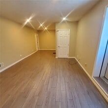 256 E 14th St in Elmira, NY - Building Photo - Building Photo