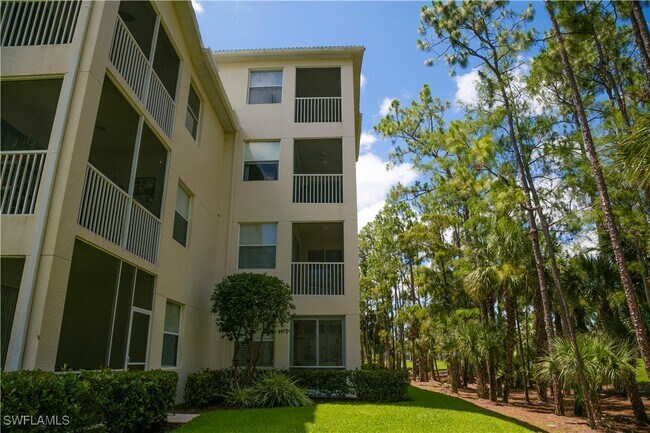 3950 Loblolly Bay Dr in Naples, FL - Building Photo - Building Photo