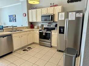 2595 Maneshaw Ln in Kissimmee, FL - Building Photo - Building Photo