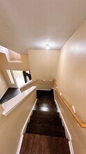 9038 Iron Springs Dr in Houston, TX - Foto de edificio - Building Photo