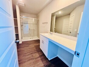 17327 Ridge Dr in Barrett, TX - Building Photo - Building Photo