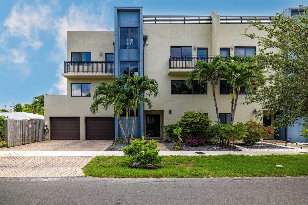 1733 NE 8th St, Unit #A in Fort Lauderdale, FL - Building Photo