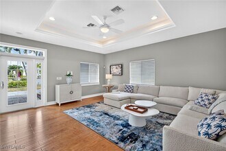 740 5th Ave N in Naples, FL - Building Photo - Building Photo