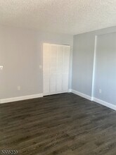 10 N Wood Ave-Unit -600 in Linden, NJ - Building Photo - Building Photo