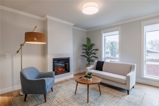 105 W Court St in Ithaca, NY - Building Photo - Building Photo