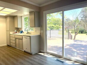 10941 Badger Ct in Penn Valley, CA - Building Photo - Building Photo