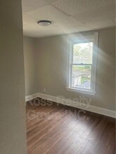 301 301st St in Toledo, OH - Foto de edificio - Building Photo