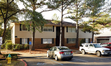 Oak Ridge Apartments in Mobile, AL - Building Photo - Building Photo