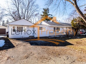 45909 Cumberland St in Shelby Township, MI - Building Photo - Building Photo