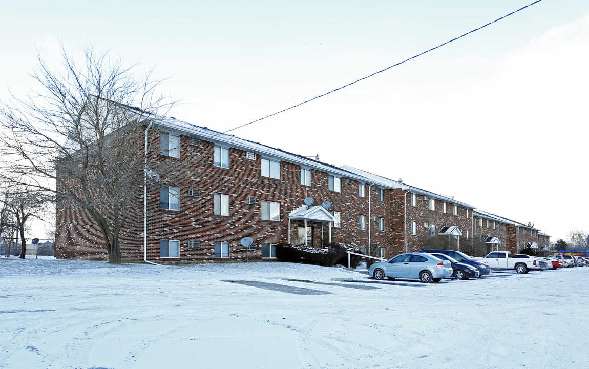 River Bend Apartments in Toledo, OH - Building Photo