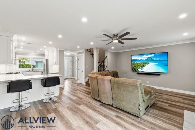8275 Cherrywood Cir in Huntington Beach, CA - Building Photo - Building Photo