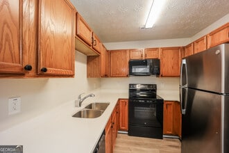 1479 Steam Engine Way NE in Conyers, GA - Building Photo - Building Photo