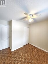 2044 Arrowsmith Dr in Ottawa, ON - Building Photo - Building Photo