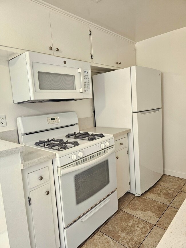 20810 Amie Ave in Torrance, CA - Building Photo - Building Photo