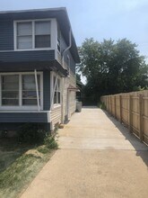 24 N 60th St in Milwaukee, WI - Foto de edificio - Building Photo