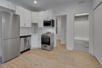 2029 N Damen Ave in Chicago, IL - Building Photo - Building Photo