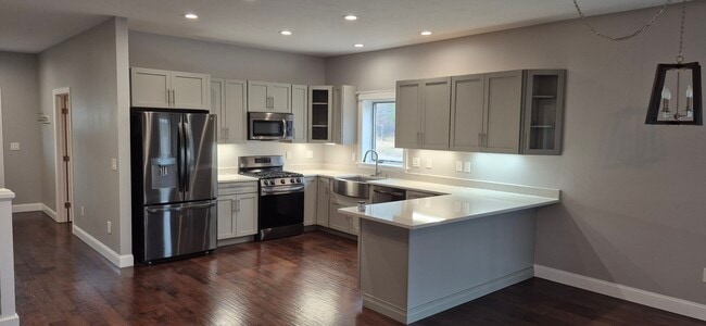 61 Laconia Rd in Tilton, NH - Building Photo - Building Photo