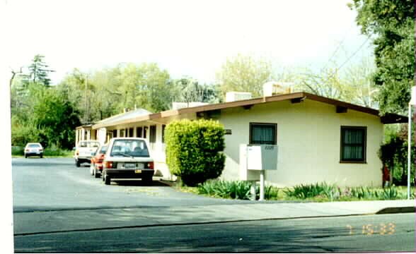 1225 Olive Dr in Davis, CA - Building Photo