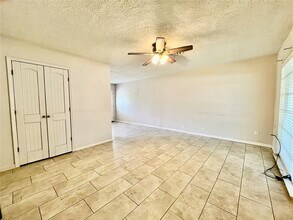 2620 Denison St in Denton, TX - Building Photo - Building Photo