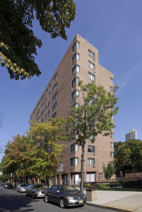 Villa Borinquen in Jersey City, NJ - Building Photo